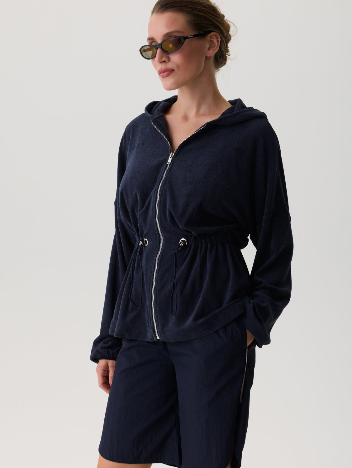Кофта Blue Hour синя